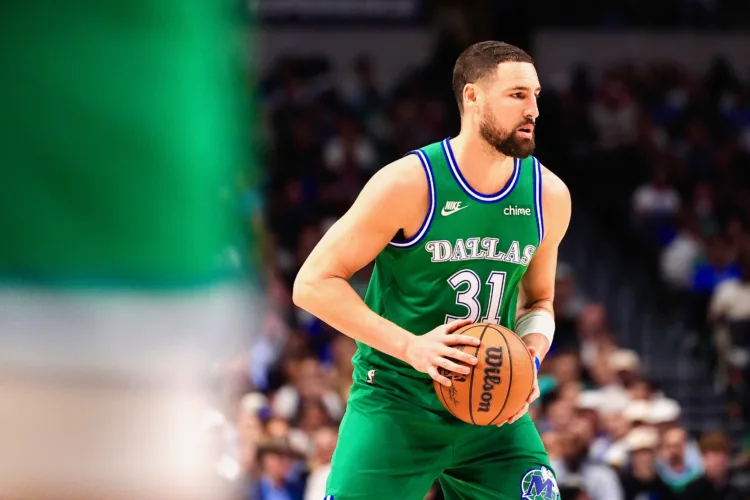 Heat acquire iconic player in Klay Thompson